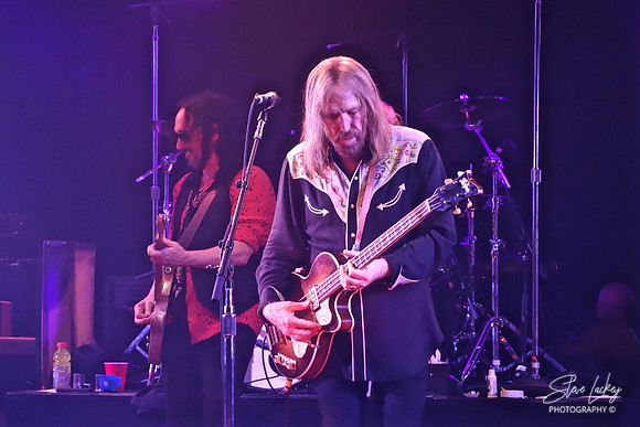 Tom Petty and Mike Campbell, The Capitol Theatre, Port Chester, NY