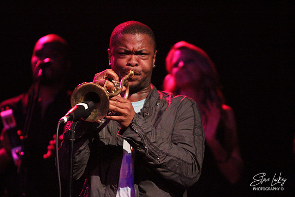 Maurice "Mobetta" Brown, Tedeschi Trucks Band, Palace Theater, Waterbury, CT
