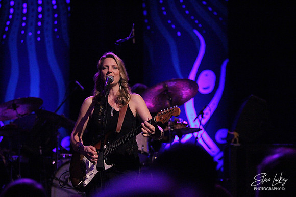Susan Tedeschi, Waterbury, CT