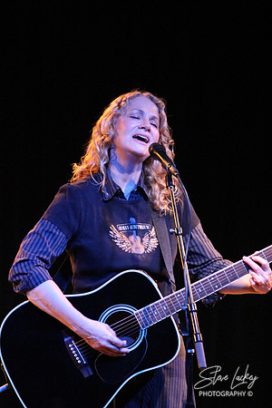 Joan Osborne, Stage One, Fairfield, CT