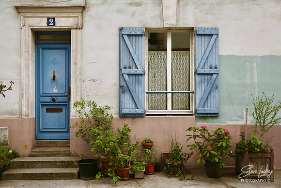 Rue Crémieux, Paris, France